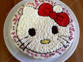 Migdolinis tortas su maskarpone "Hello Kitty"
