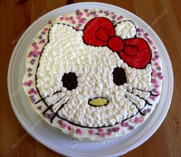 Migdolinis tortas su maskarpone "Hello Kitty"