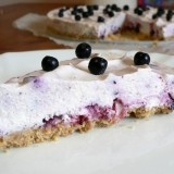 Sūrio tortas su migdolais ir mėlynėmis