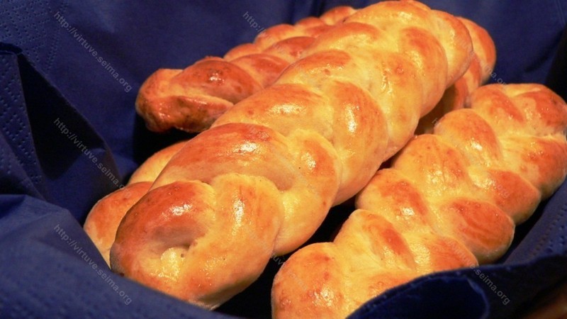 Buns with cottage cheese