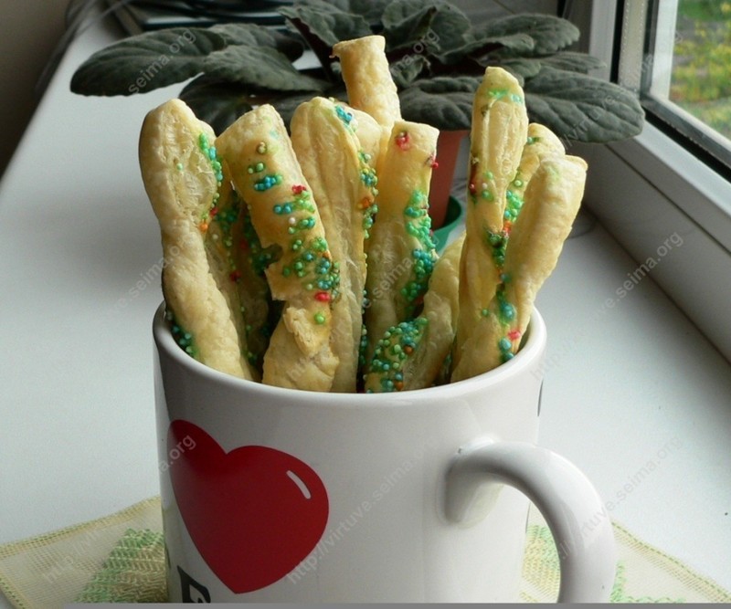 Puff pastry stripes with sprinkles
