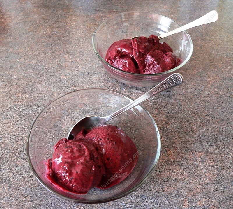 Berry and banana sherbet