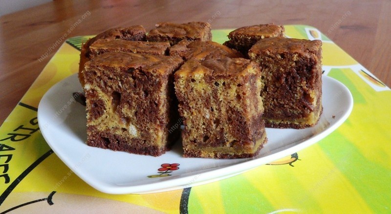 Marmurinis šokoladainis su moliūgu