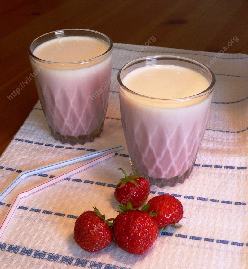 Braškių pienas