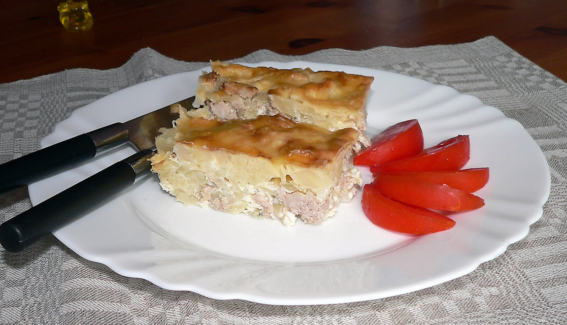 Cabbage and minced meat bake