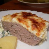 Minced meat and cheese bake