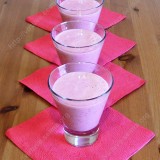 Raspberries and yoghurt smoothie