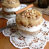 Banana granola sugar-free and oil-free