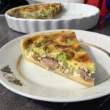 Minced meat and broccoli pie