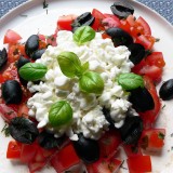 Grainy curd and tomato salads