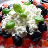 Grainy curd and tomato salads
