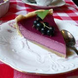 Black currant pie