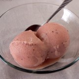 Rhubarb ice cream
