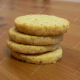 Chilled dough cookies with walnuts