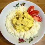 Chicken and rice salads with curry