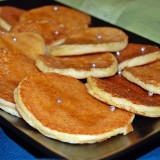 Cottage cheese and corn flour pancakes
