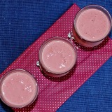 Strawberry smoothie with quinoa