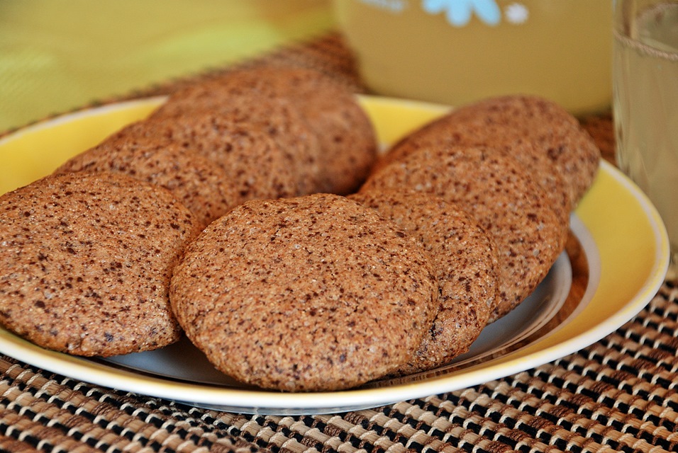 Kama flour cookies with chocolate